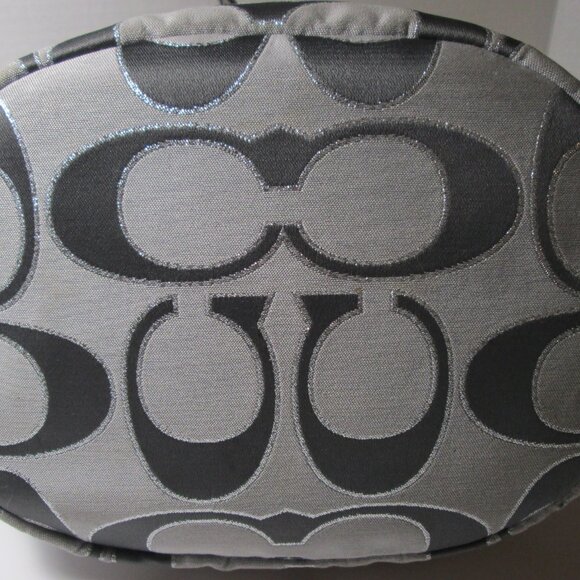 COACH SILVER MONOGRAM BUCKET BAG - Picture 3 of 8